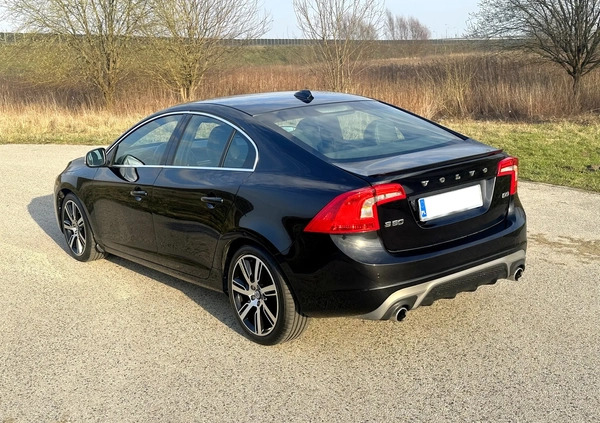 Volvo S60 cena 49999 przebieg: 138000, rok produkcji 2015 z Kraków małe 67